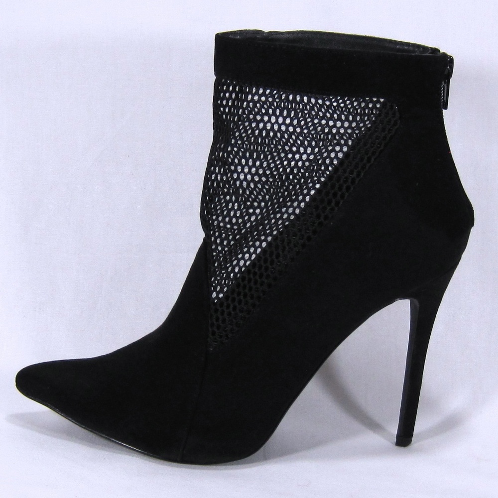 Olivia Ferragamo Black Suede Ankle Booties Sz: 10M - Picture 2 of 8